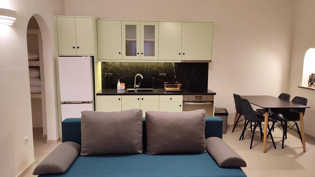 Aelia Mare Penthouse Apartment Isternia  ภายนอก รูปภาพ